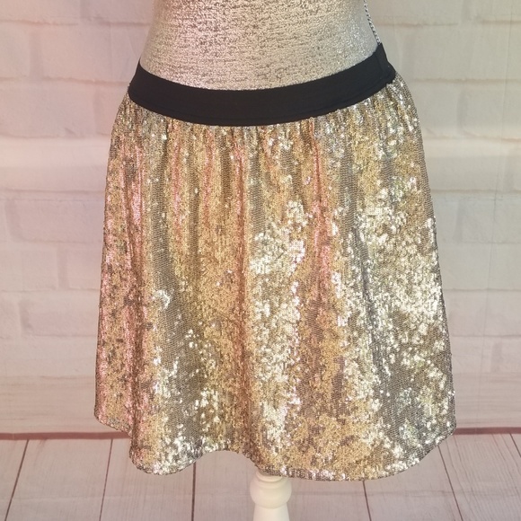 Abercrombie & Fitch Dresses & Skirts - ABERCROMBIE& FITCH Gold Sequin Skater Skirt